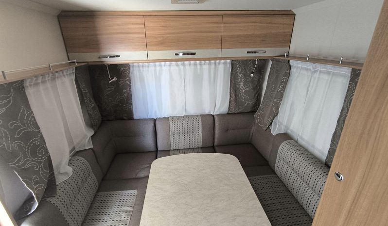 CARAVANA CARAVELAIR ANTARES lleno