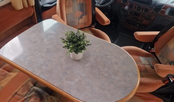 Mercedes Rápido 942M lleno