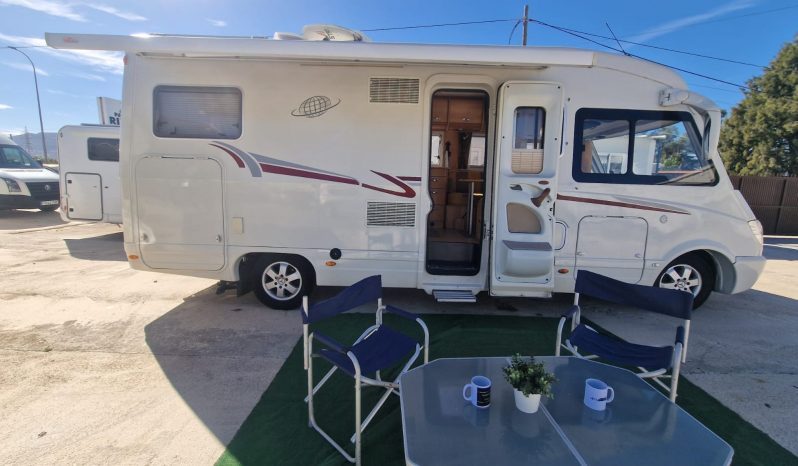 Mercedes leVoyageur lleno