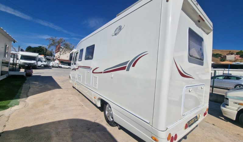 Mercedes leVoyageur lleno