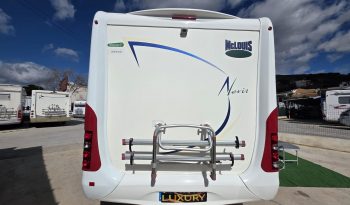 MC Louis Nevis 878 lleno